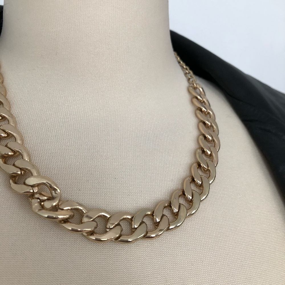Chain necklace - Picture 2 of 2